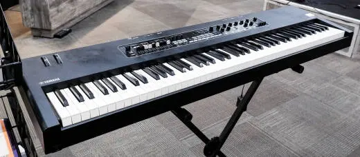 Yamaha - CK88 88-Key Weighted Hammer Action Stage Piano w/Speakers - Black